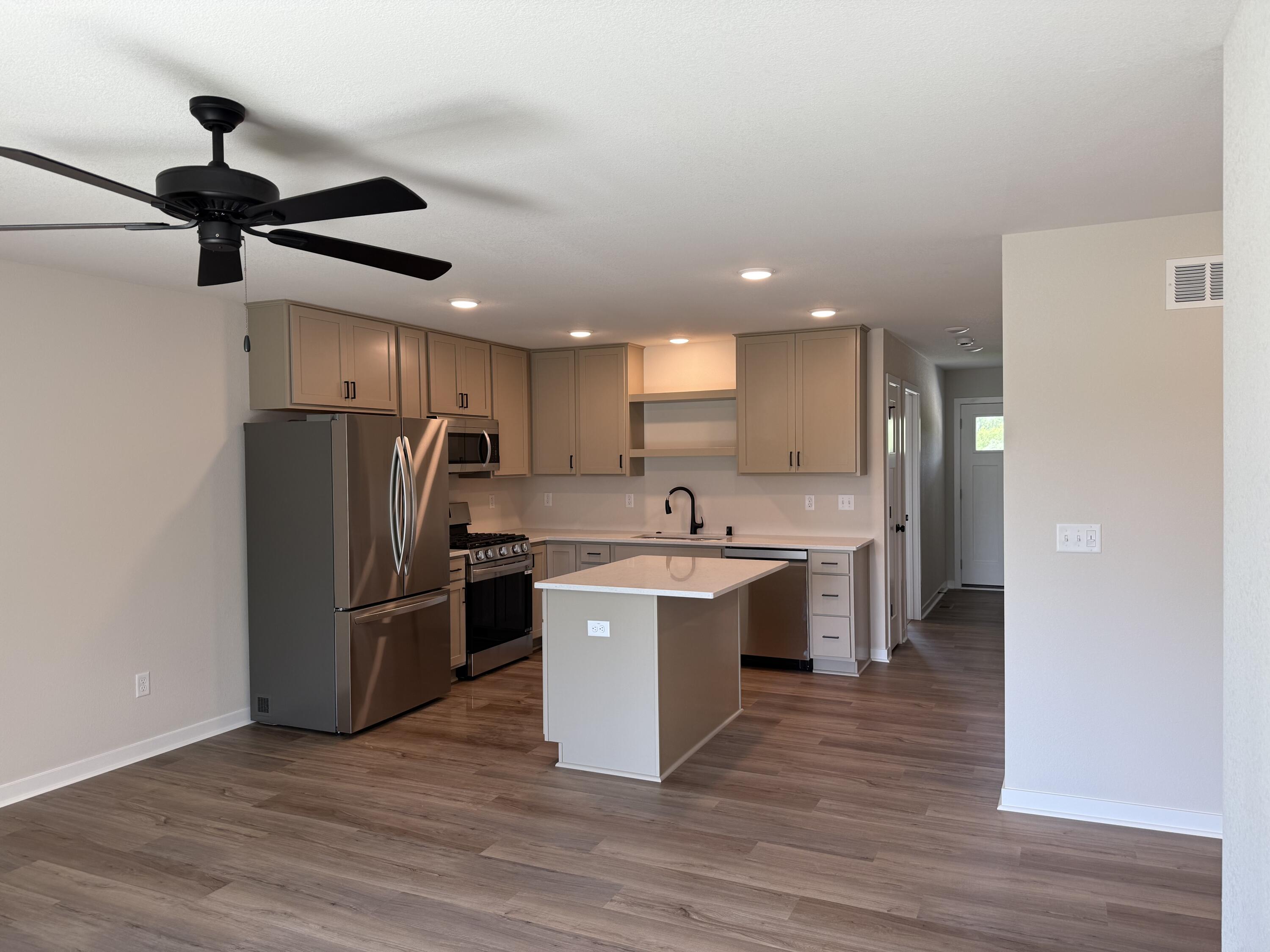 N162W21897 Poppy Road Jackson, WI 53037 - Photo 3 of 17 Kitchen