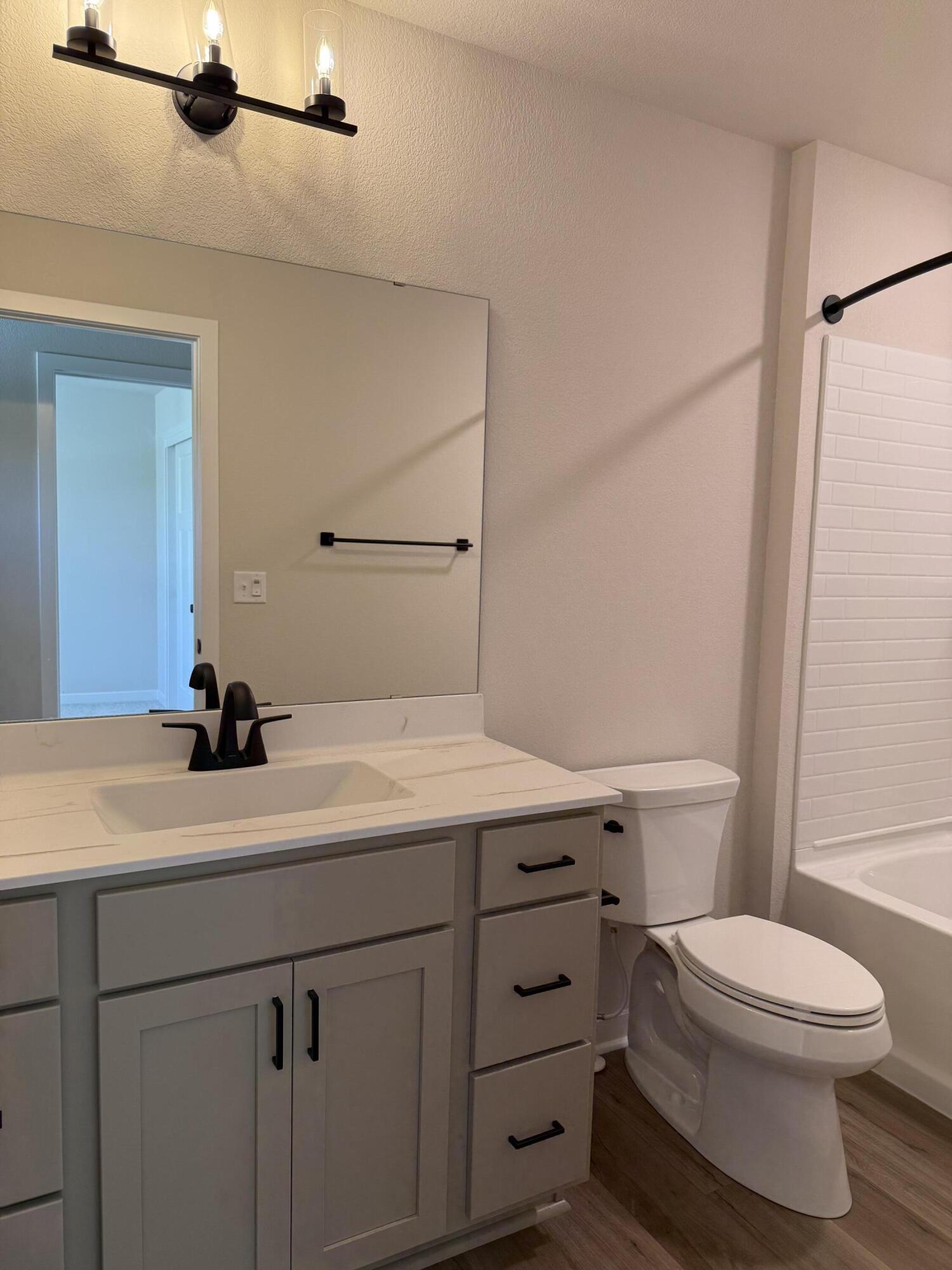 N162W21897 Poppy Road Jackson, WI 53037 - Photo 6 of 17 Main bath