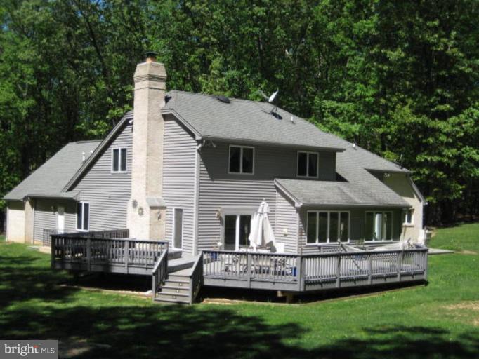 3752 Baker School House Road Manchester, MD 21102 - Photo 27 of 30 Deck