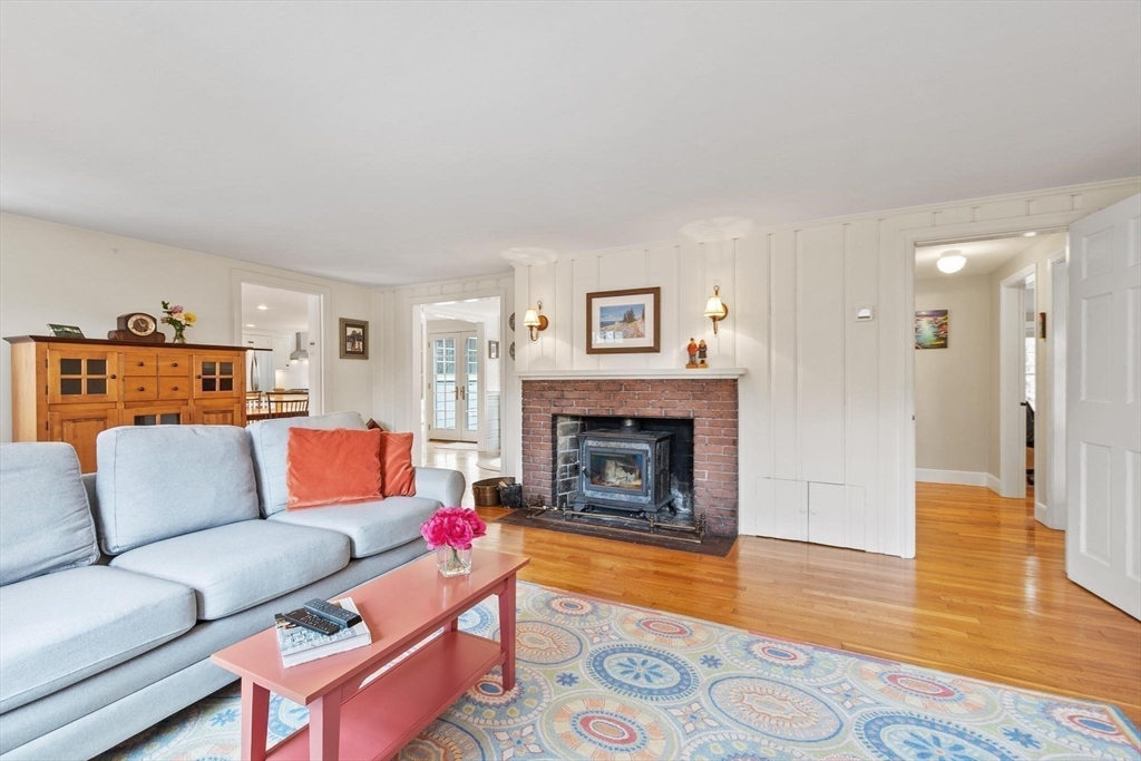 123 Bedford Road Lincoln, MA 01773 - Photo 11 of 40