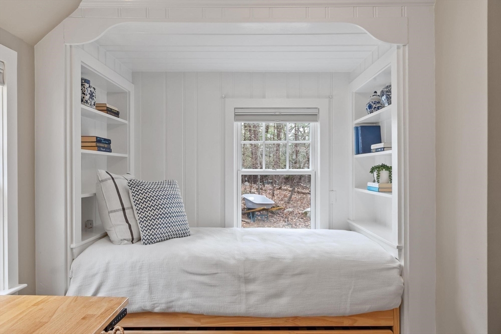 123 Bedford Road Lincoln, MA 01773 - Photo 17 of 40
