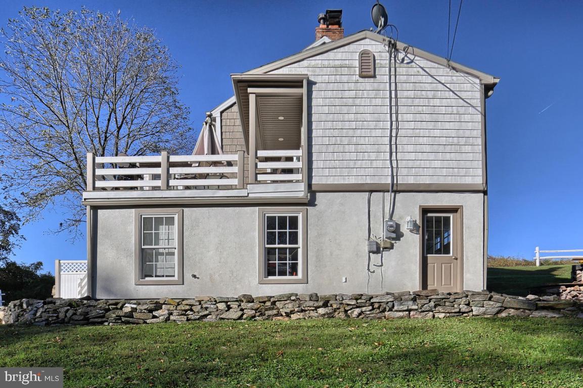 201 Run Valley Road Conestoga, PA 17516 - Photo 3 of 41