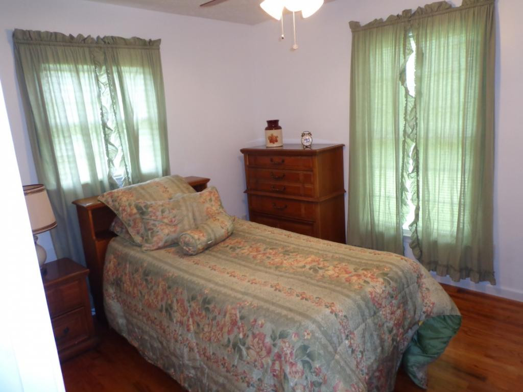 165 Pierce Branch Road Elizabethton, TN 37643 - Photo 11 of 13 Photo 11