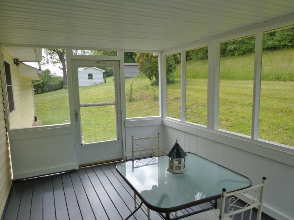 165 Pierce Branch Road Elizabethton, TN 37643 - Photo 4 of 13 Photo 4