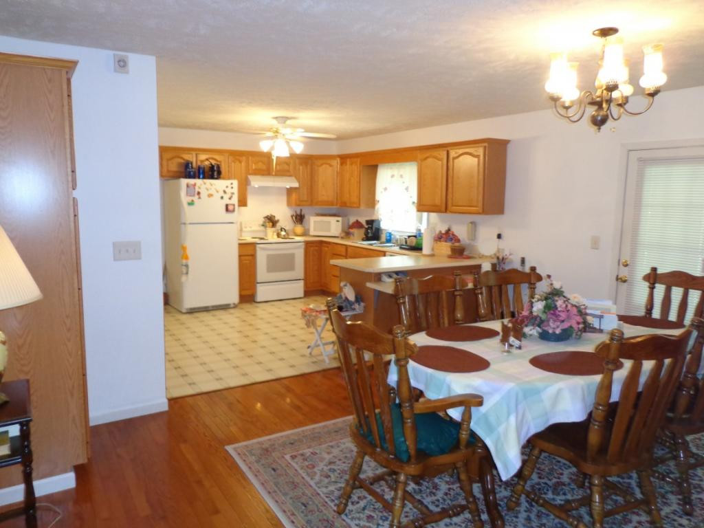 165 Pierce Branch Road Elizabethton, TN 37643 - Photo 5 of 13 Photo 5
