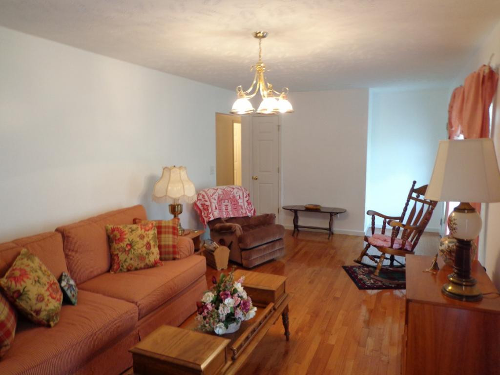 165 Pierce Branch Road Elizabethton, TN 37643 - Photo 9 of 13 Photo 9