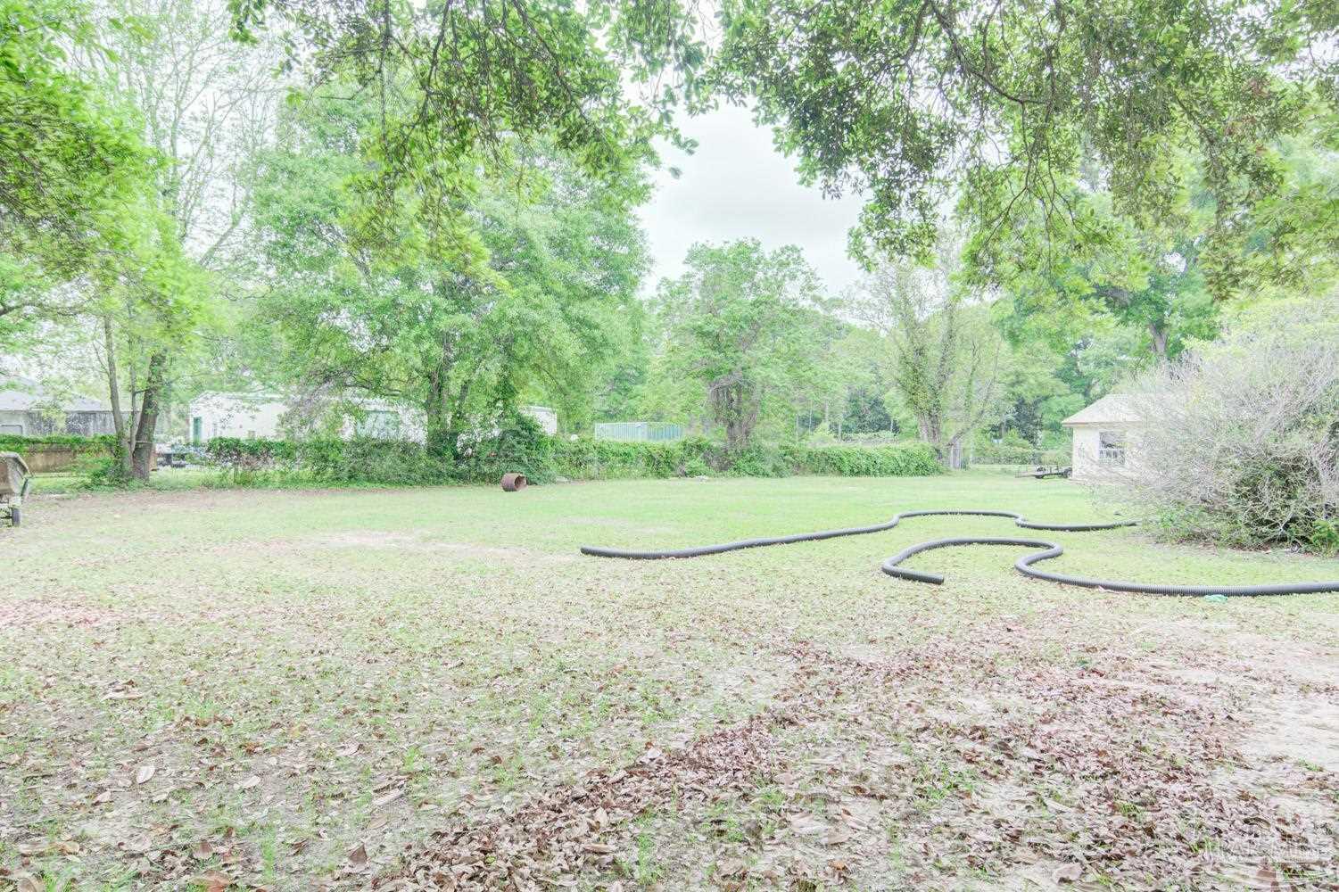 6377 Cotton Road Pensacola, FL 32526 - Photo 6 of 32 Gallery Image 6