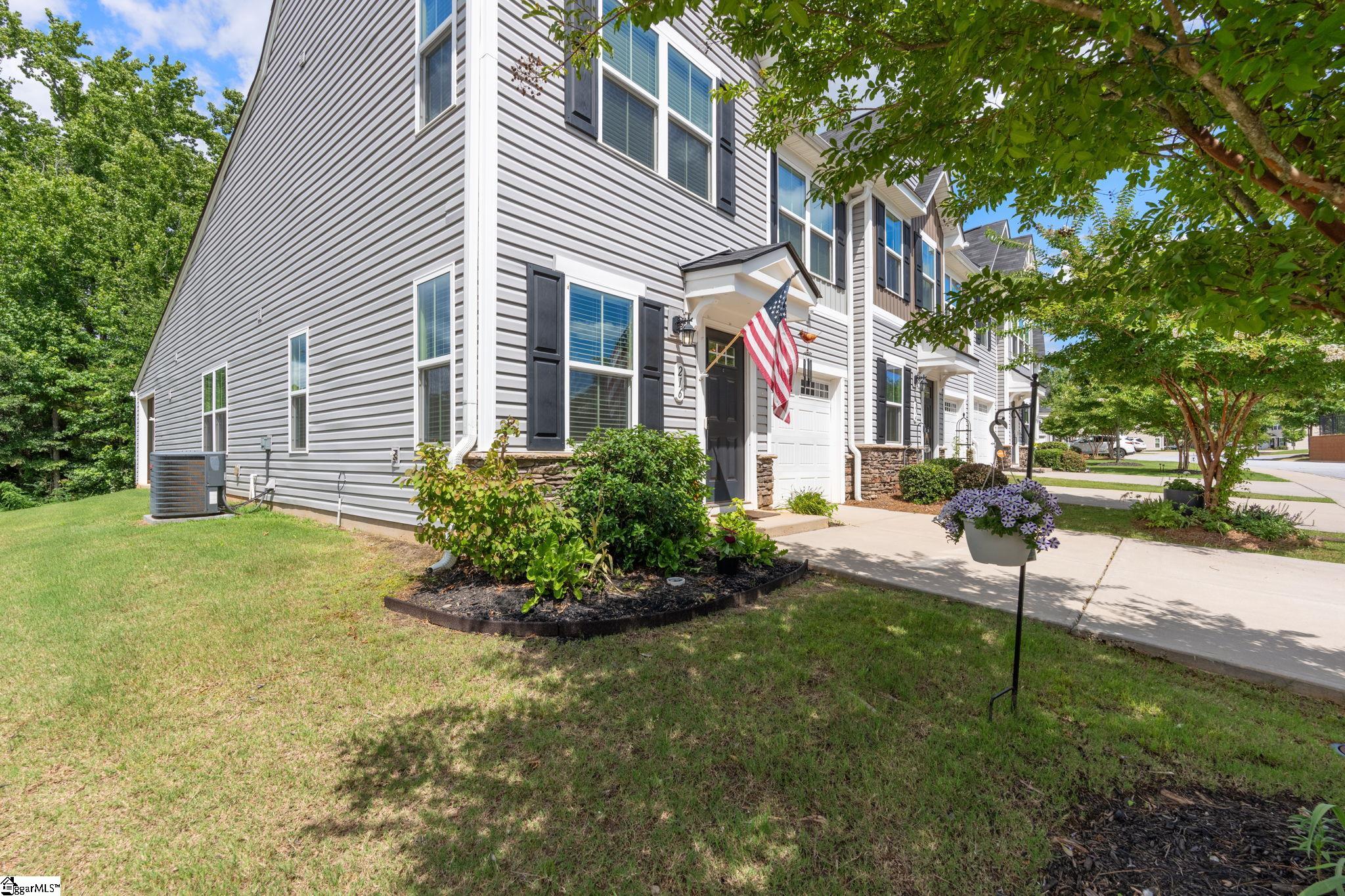 216 Shepley Street Fountain Inn, SC 29644 - Photo 3 of 25