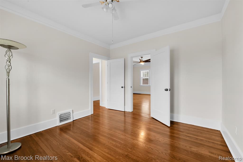 19011 Beck Road Northville, MI 48168 - Photo 8 of 40
