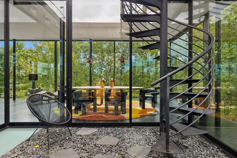 $7,850,000 | 1052 Noyac Path, Water Mill, NY 11976