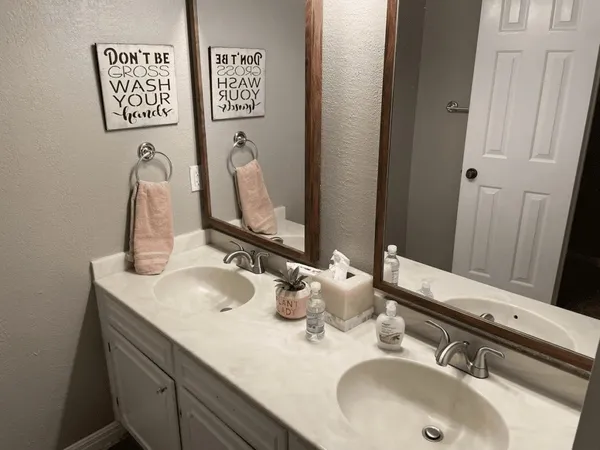 $5,355 | 2800 Country Club Drive, Orange, TX 77630