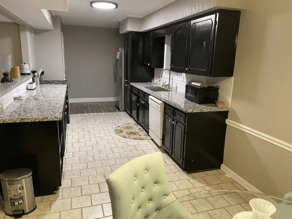 $5,355 | 2800 Country Club Drive, Orange, TX 77630