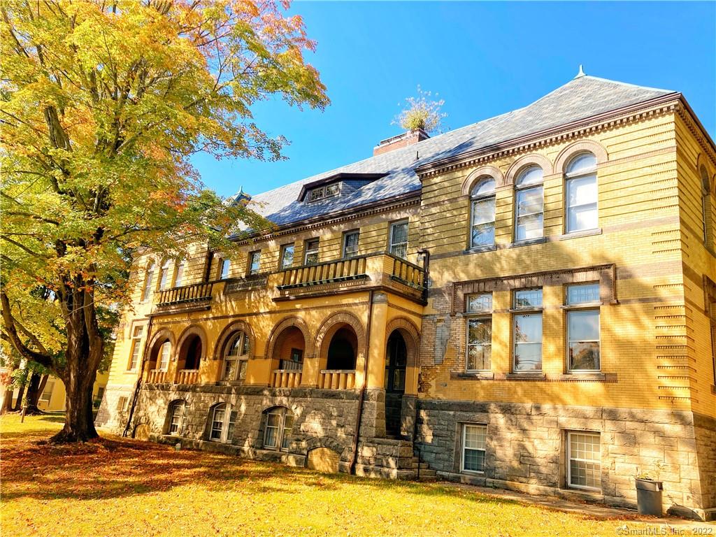 100 Broad Street, Unit 101, Norwich, CT 06360 Compass