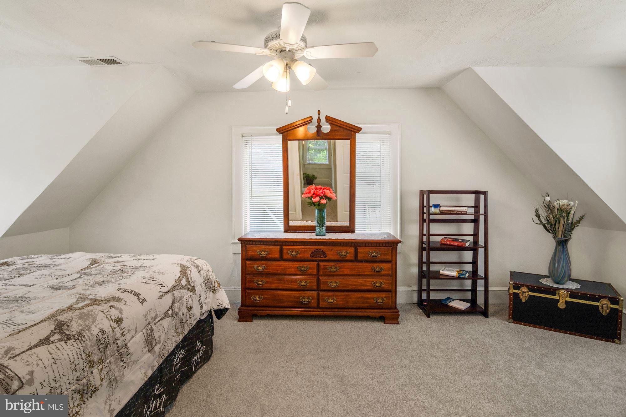303 East Glebe Road Alexandria, VA 22305 - Photo 16 of 38 Master Bedroom