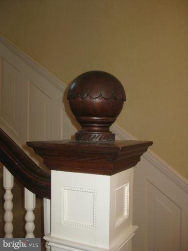 401 Woodlawn Road Baltimore, MD 21210 - Photo 16 of 29 Interior (General)