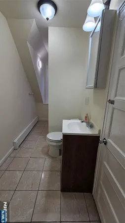 $2,770 | 78 North Arlington Avenue, Unit 3, East Orange, NJ 07017