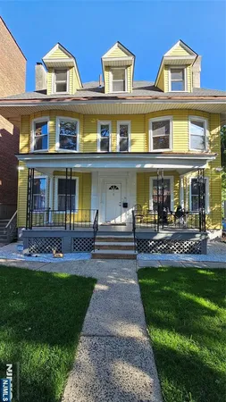 $2,770 | 78 North Arlington Avenue, Unit 3, East Orange, NJ 07017
