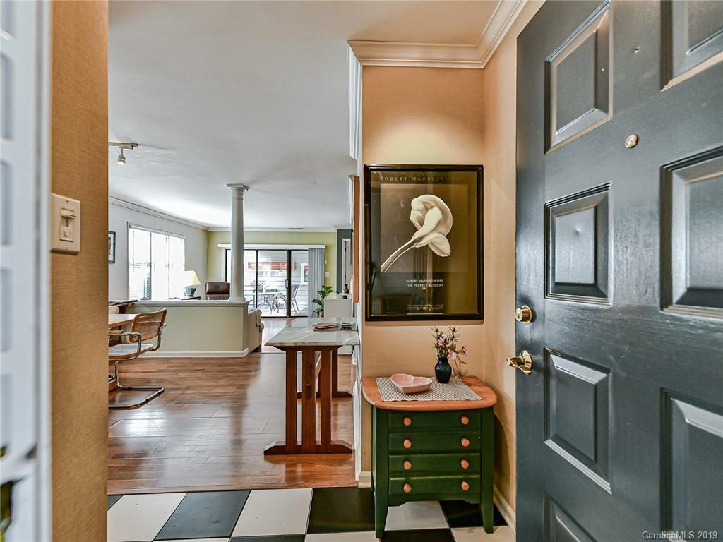 226 Queens Road, Unit 70 Charlotte, NC 28204 - Photo 4 of 34 Gallery Image 4