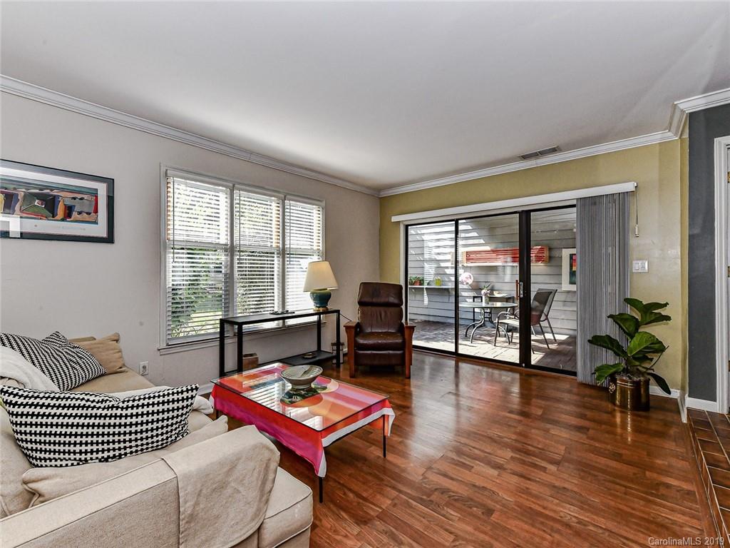 226 Queens Road, Unit 70 Charlotte, NC 28204 - Photo 7 of 34 Gallery Image 7