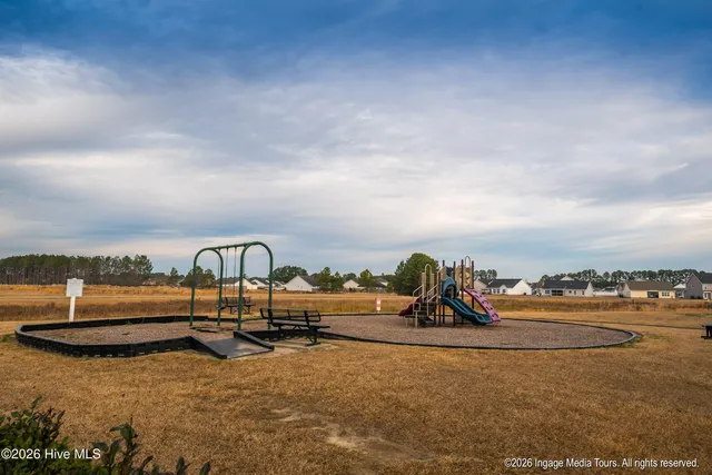 $324,900 | 825 Jade Lane, Winterville, NC 28590