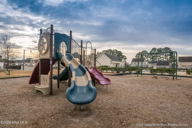 $324,900 | 825 Jade Lane, Winterville, NC 28590