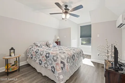 $344,000 | 203 Olivewood Drive, Lafayette, LA 70508