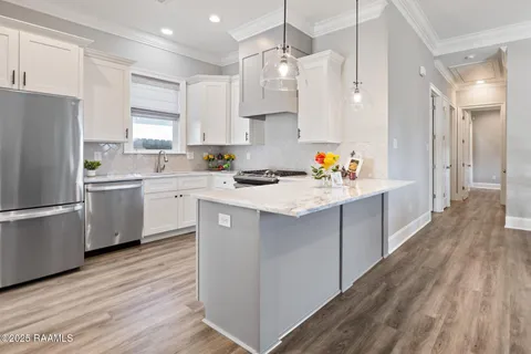 $344,000 | 203 Olivewood Drive, Lafayette, LA 70508