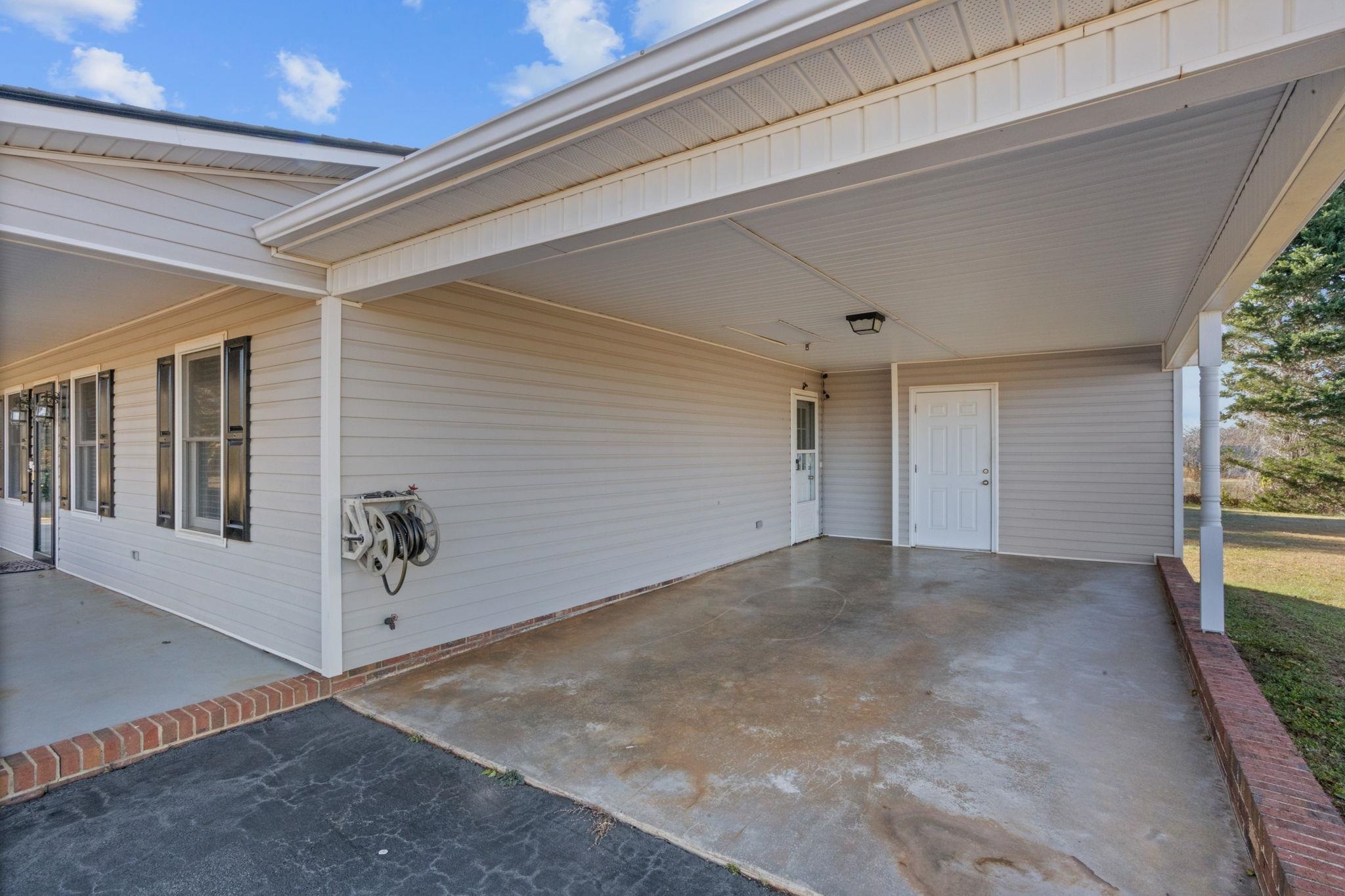 5435 Parris Bridge Road Boiling Springs, SC 29316 - Photo 5 of 27