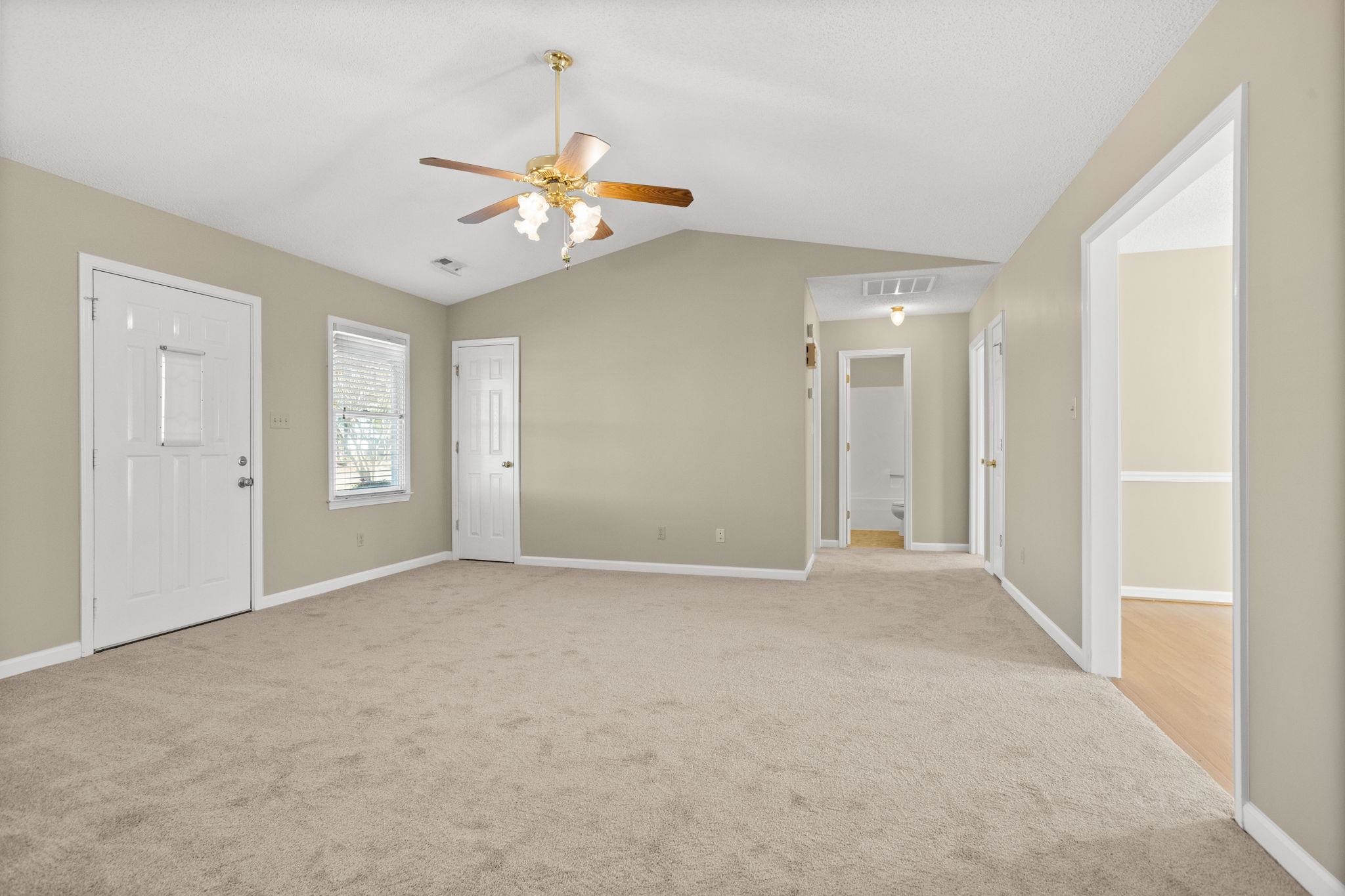 5435 Parris Bridge Road Boiling Springs, SC 29316 - Photo 8 of 27