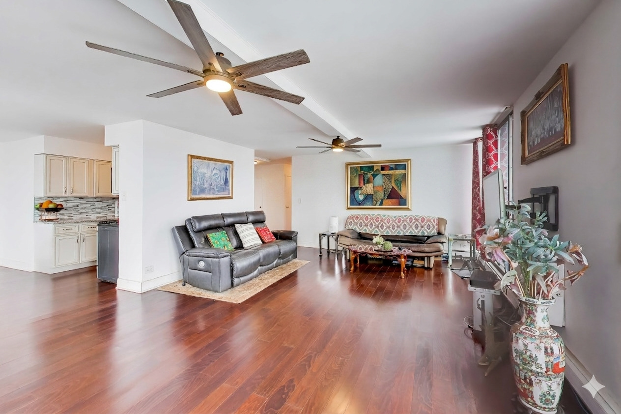 40 North Tower Road, Unit 16N Oak Brook, IL 60523 - Photo 6 of 29