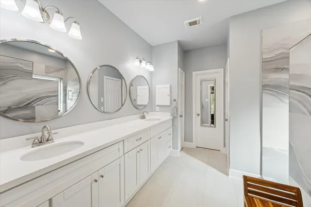 $498,000 | 702 Huntercrest Drive, El Lago, TX 77586