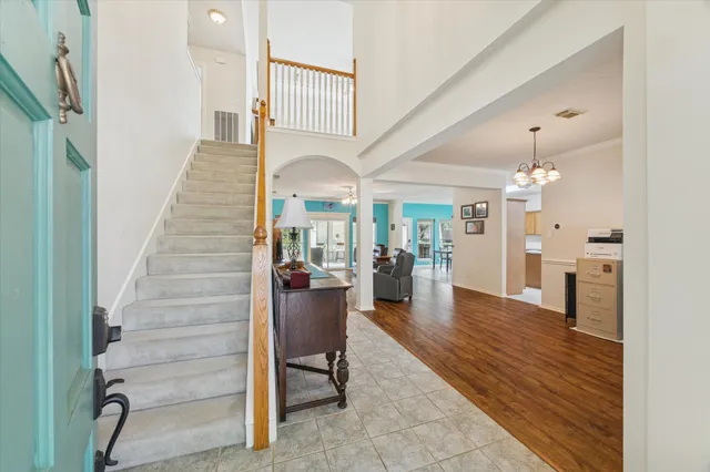 $515,000 | 702 Huntercrest Drive, El Lago, TX 77586