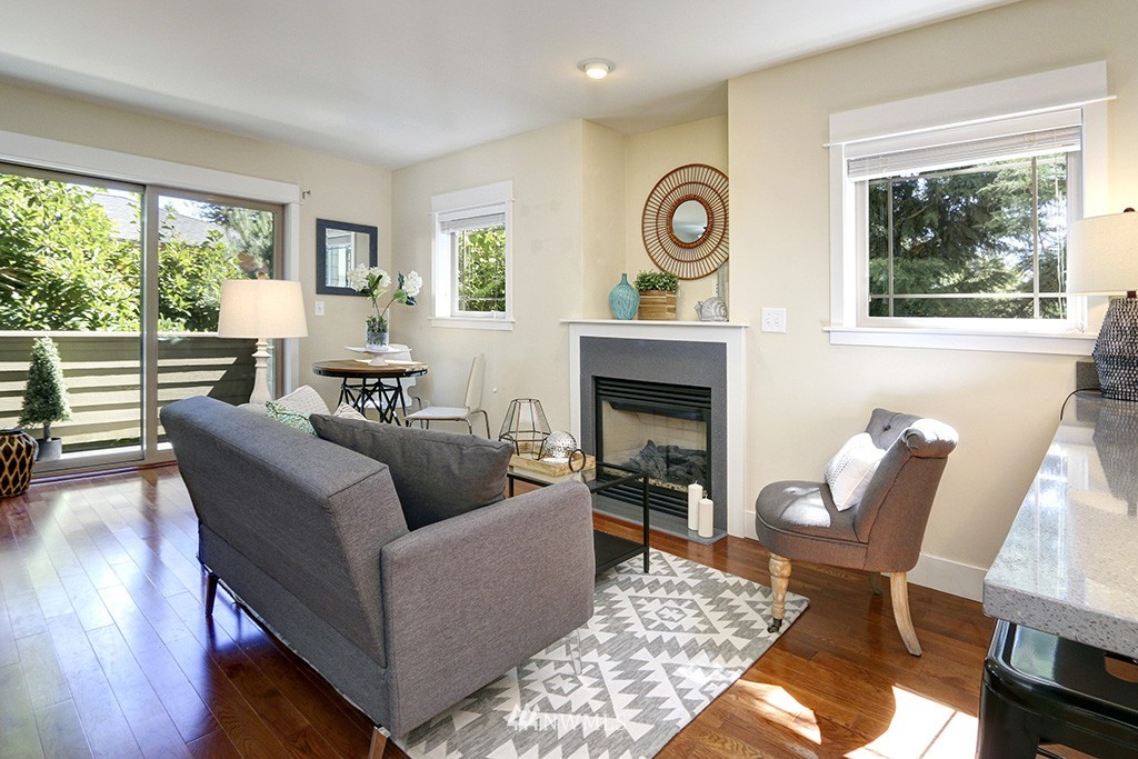 621 Northwest 70th Street Seattle, WA 98117 - Photo 2 of 19