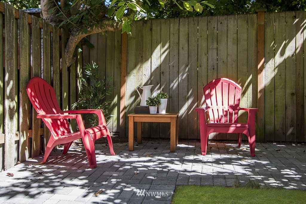 621 Northwest 70th Street Seattle, WA 98117 - Photo 16 of 19
