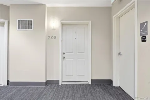 $400,000 | 1144 Rockhurst Drive, Unit 308, Highlands Ranch, CO 80129