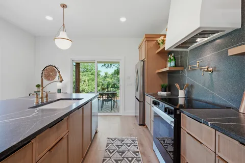 $825,000 | 3819 B Edwards Avenue, Nashville, TN 37216