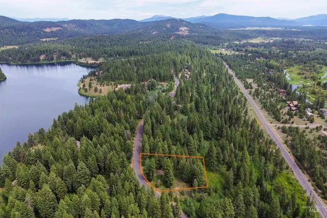 $450,000 | 280 Blackhawk Lake Drive, McCall, ID 83638