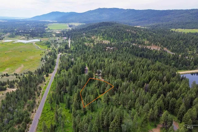 $450,000 | 280 Blackhawk Lake Drive, McCall, ID 83638
