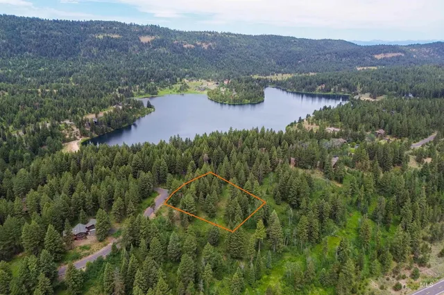 $450,000 | 280 Blackhawk Lake Drive, McCall, ID 83638