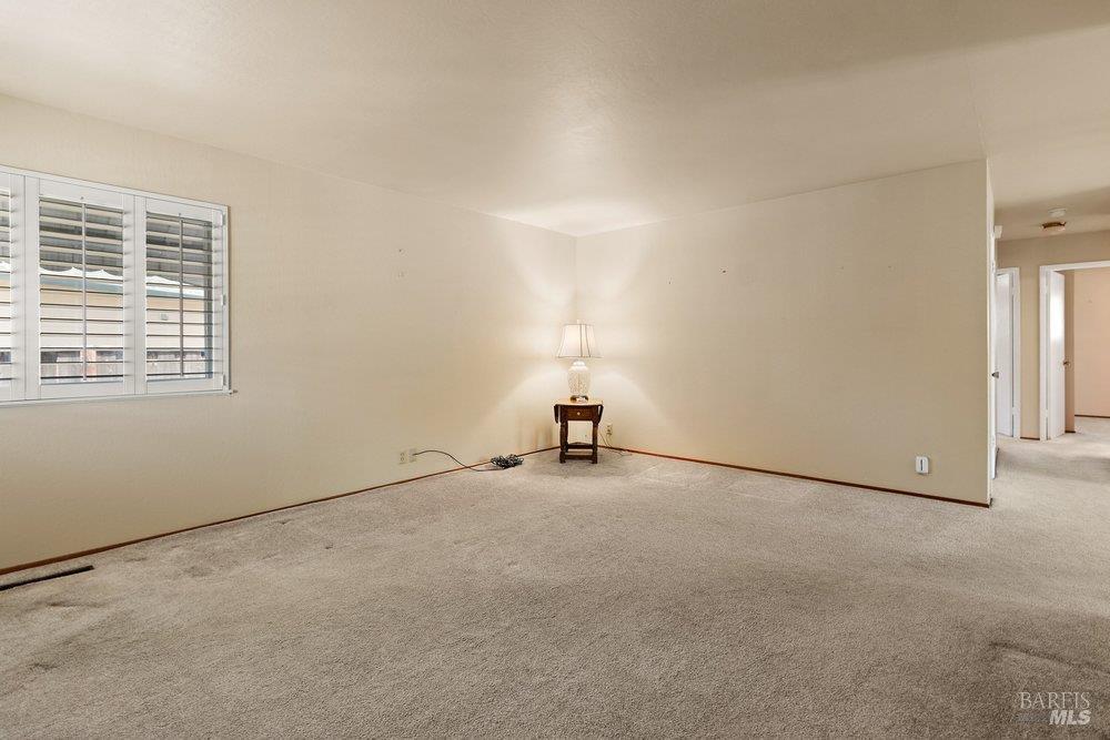 2560 Fraser Court Pinole, CA 94564 - Photo 3 of 31