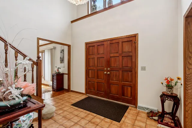 $829,900 | 1168 West Manor Lane, River Hills, WI 53217