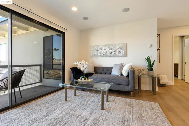 $529,000 | 2 Anchor Drive, Unit F497, Emeryville, CA 94608