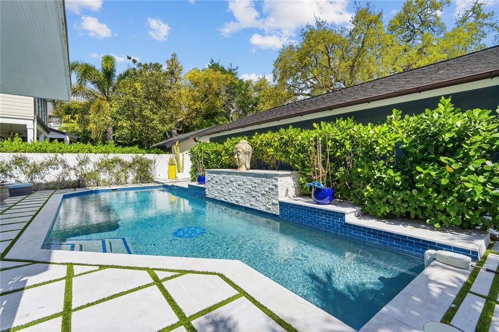 824 South Rome Avenue Tampa, FL 33606 - Photo 19 of 45 a view of swimming pool with a outdoor seating