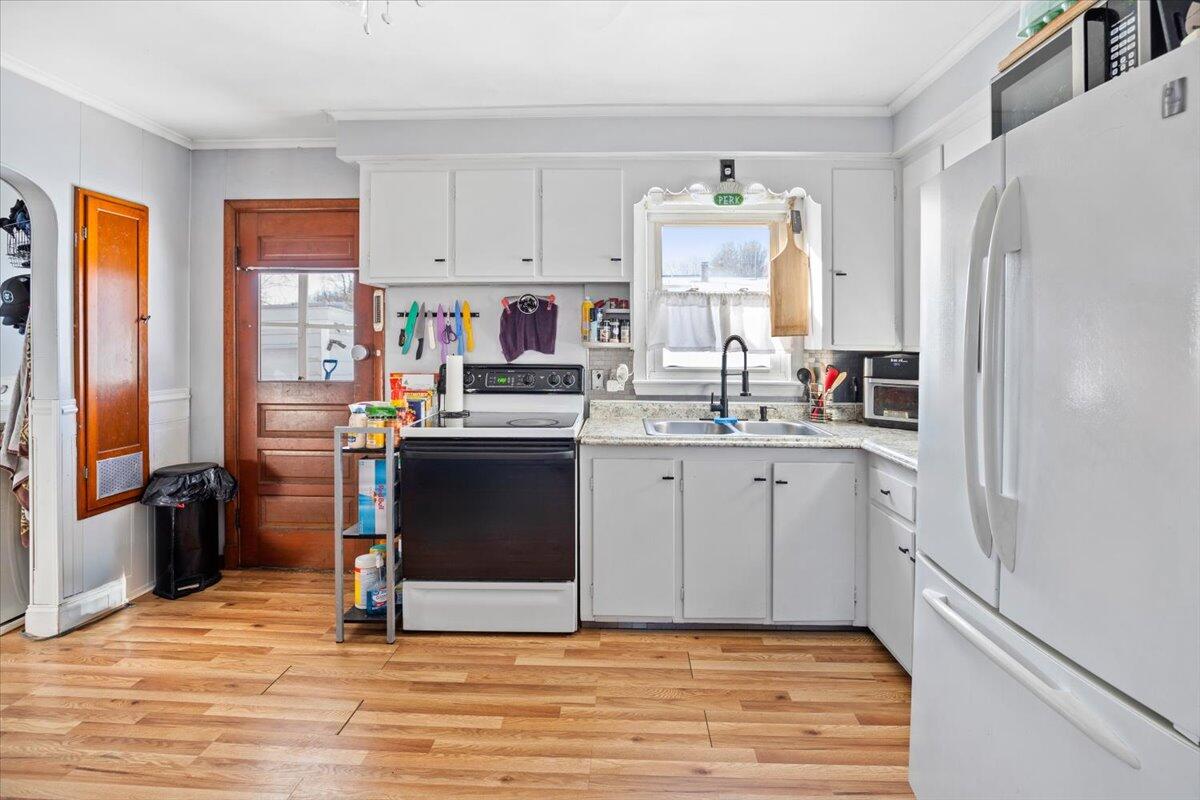 7 Green Street Lewiston, ME 04240 - Photo 15 of 38 15-7 Green ST, Lewiston, ME-03