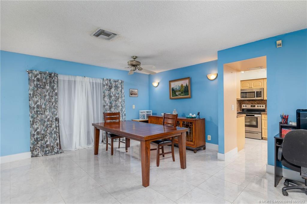 22748 Neptune Road Boca Raton, FL 33428 - Photo 7 of 35 Gallery Image 7