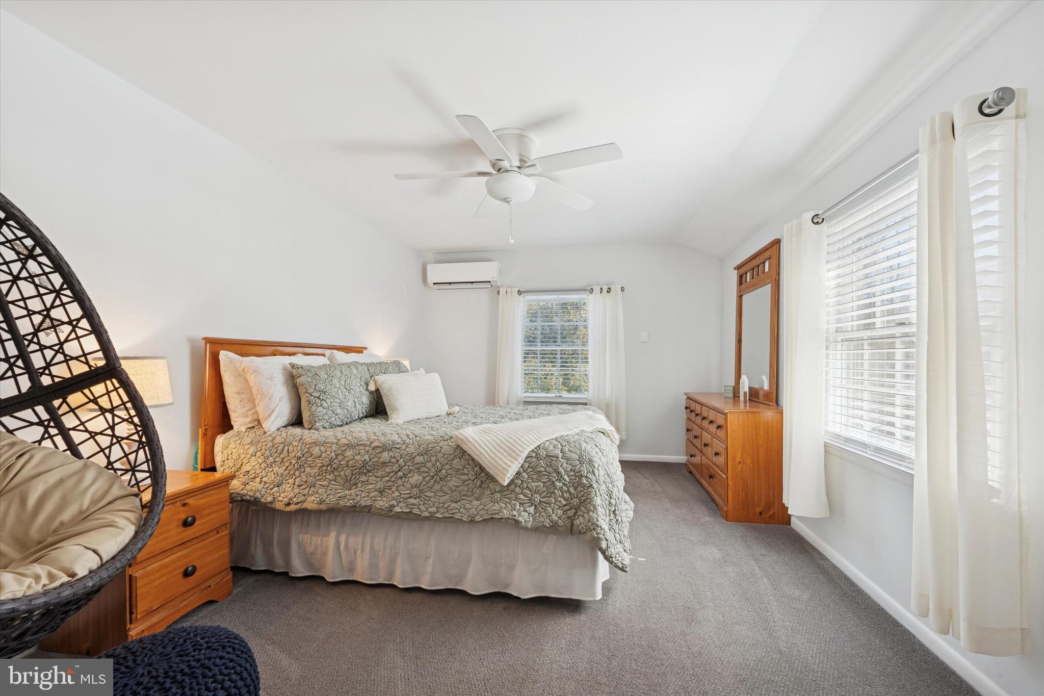 147 Snyder Lane Springfield, PA 19064 - Photo 19 of 42 Fourth bedroom