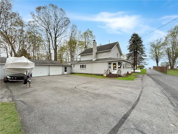 $174,900 | 7 Coleman Drive, Constantia, NY 13044