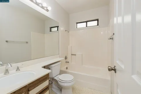 $460,000 | 621 North Villa Way, Walnut Creek, CA 94595