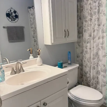 $399,000 | 352 Danbury Drive, Naperville, IL 60565