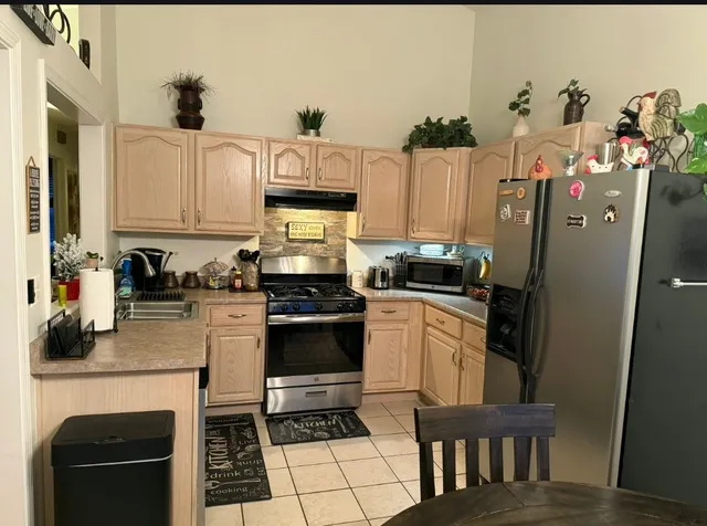 $415,000 | 352 Danbury Drive, Naperville, IL 60565